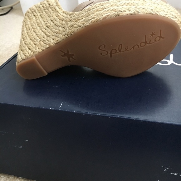 𝅺SPLENDID wedge sandal - Picture 7 of 8